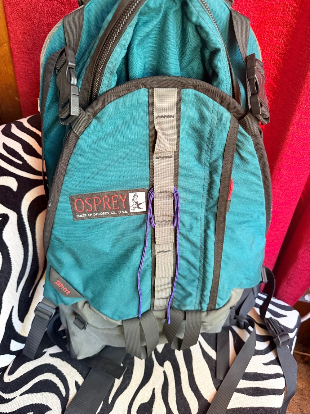 OSPREY Teal and Brown Hiking Backpack Zephyr with Gray Webbing